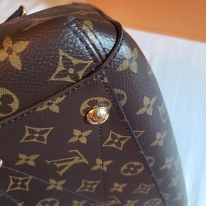 Louis Vuitton Montaigne MM